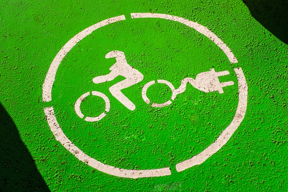 Quantos km a scooter elétrica faz com uma carga de bateria? 3 Depositphotos 344558294 S